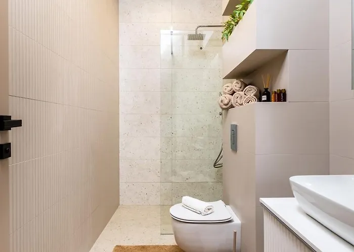 Royal Garden With Private Parking Daire