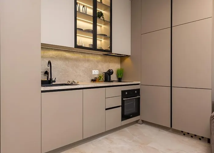 Royal Garden With Private Parking Daire